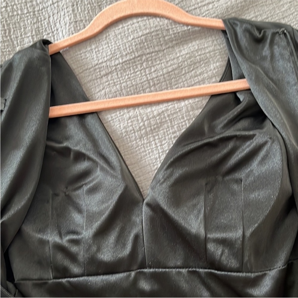 Faviana Glamour Black dress size 2 long sleeve - Picture 10 of 10